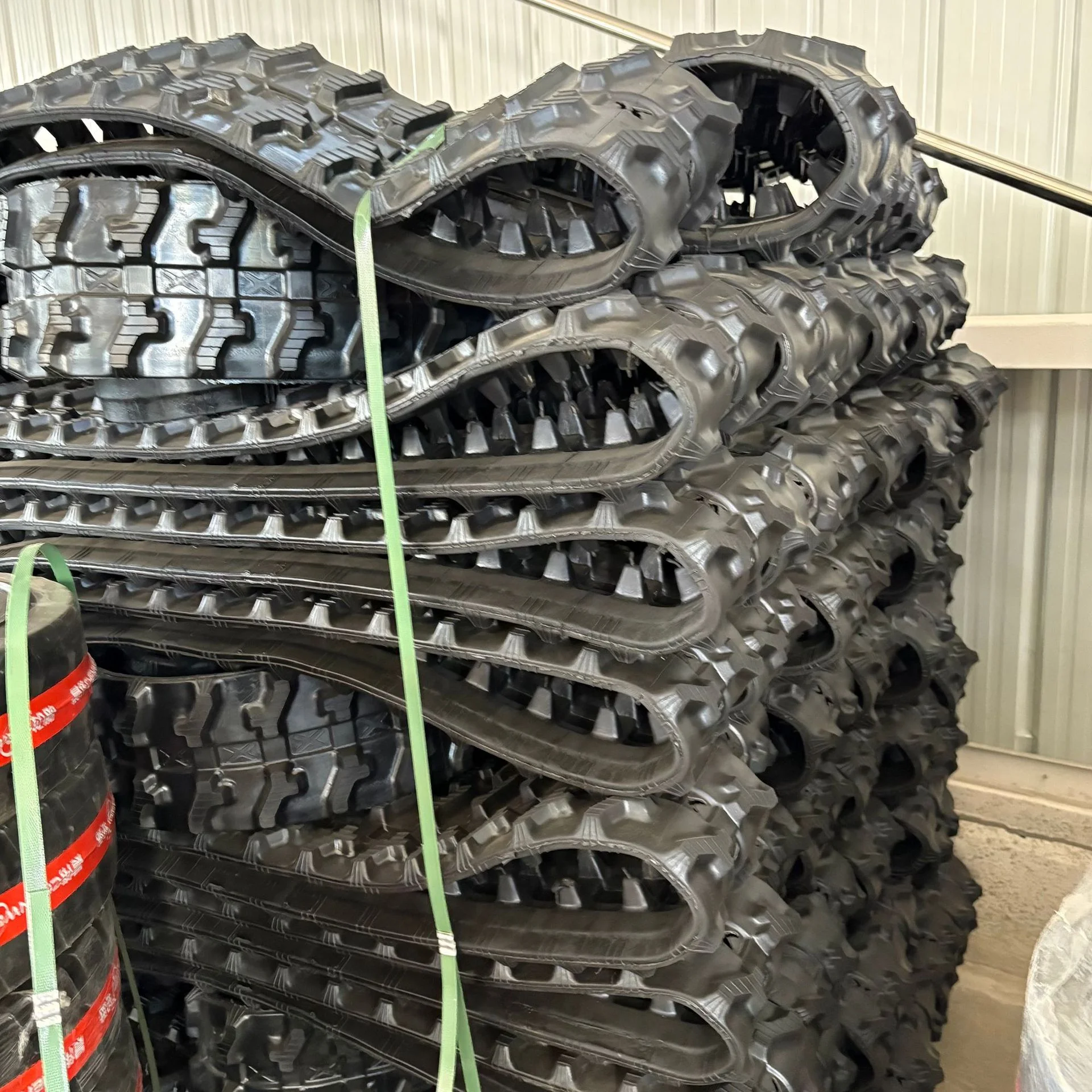 custom solid industrial tires semi solid tires and rubber tracks supplier