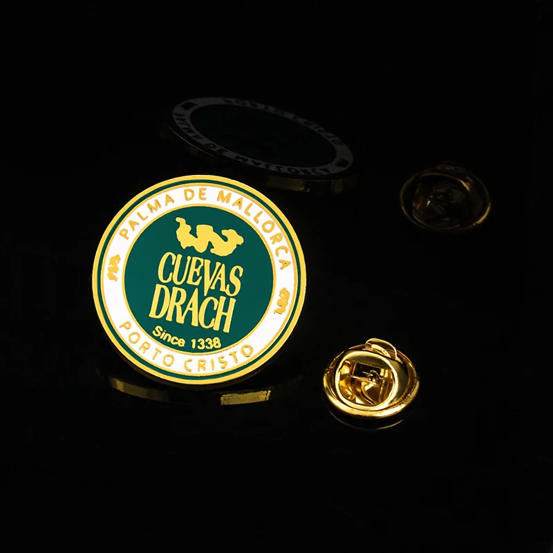 custom trading pins supplier